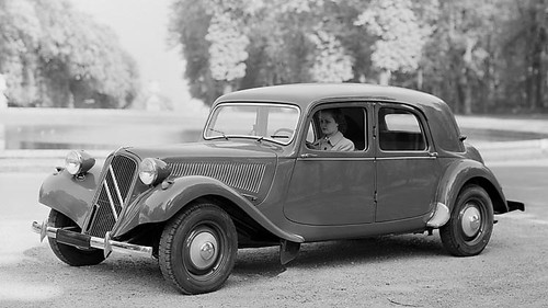 Завершение производства автомобиля Citroen Traction