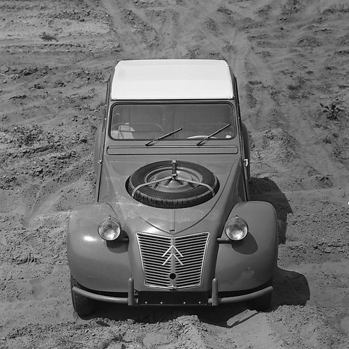 Презентация Citroen 2CV Sahara